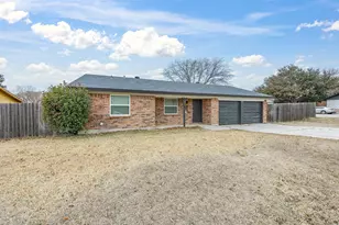 7621 Meadowbrook Dr, Watauga, TX 76148 - Photo 2