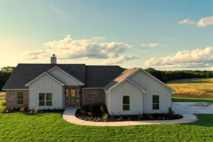 1026 Co Rd 1610, Lone Oak, TX 75453 - Photo 4