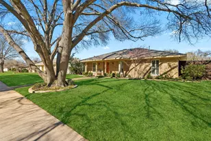 2111 Goldenrod Dr, Richardson, TX 75081 - Photo 2