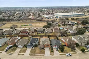 1374 Honeysuckle Ln, Lewisville, TX 75077 - Photo 36