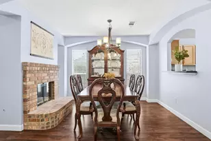 1374 Honeysuckle Ln, Lewisville, TX 75077 - Photo 6