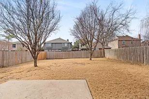 1374 Honeysuckle Ln, Lewisville, TX 75077 - Photo 32