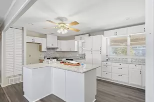 1012 Glynn Oaks Dr, Arlington, TX 76010 - Photo 8