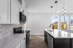 2621 College St, Greenville, TX 75401 - Photo 12