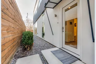 5804 Bryan Parkway, Dallas, TX 75206 - Photo 2