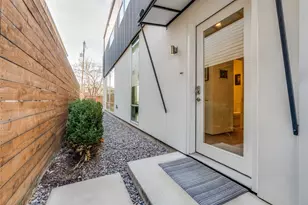 5804 Bryan Pkwy, Dallas, TX 75206 - Photo 2