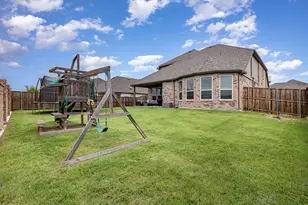 1517 Sawyer Dr, Aubrey, TX 76227 - Photo 32