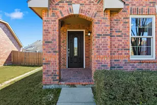 2448 Horseback Tr, Fort Worth, TX 76177 - Photo 2