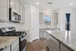 2718 Pease Dr, Forney, TX 75126 - Photo 8