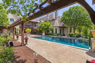 2505 Pelican Ct, Flower Mound, TX 75022 - Photo 2