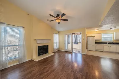 1208 Calico Lane #620, Arlington, TX 76011 - Photo 4