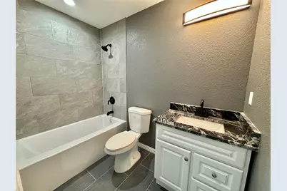 200 Lois Circle, Granbury, TX 76049 - Photo 20