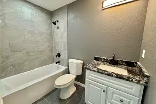 200 Lois Cir, Granbury, TX 76049 - Photo 20