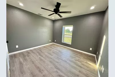 200 Lois Circle, Granbury, TX 76049 - Photo 18