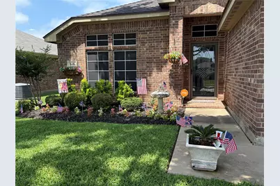 648 Handle Drive, Crowley, TX 76036 - Photo 4