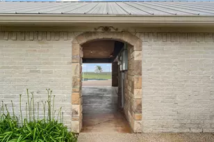3057 Holy Rd, Abbott, TX 76621 - Photo 10