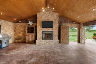 3057 Holy Rd, Abbott, TX 76621 - Photo 8