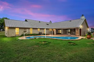3057 Holy Rd, Abbott, TX 76621 - Photo 4