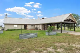 3057 Holy Rd, Abbott, TX 76621 - Photo 6