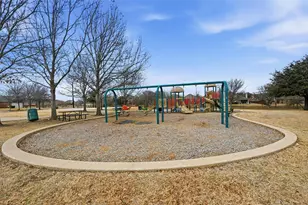 740 Red Elm Ln, Fort Worth, TX 76131 - Photo 32