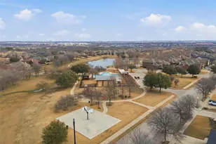 740 Red Elm Ln, Fort Worth, TX 76131 - Photo 30