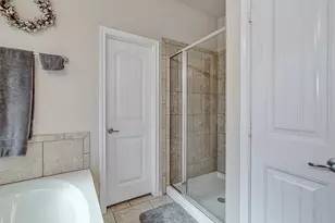 6815 Biondi Trail, Arlington, TX 76001 - Photo 12