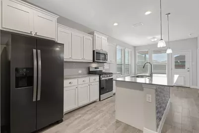 716 Shepperton Way, Fort Worth, TX 76247 - Photo 6