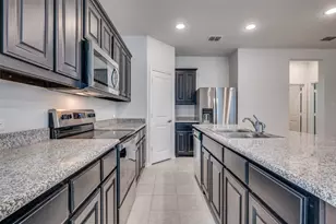 632 Coleman St, Aubrey, TX 76227 - Photo 10