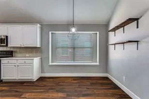 1104 Vista View Dr, Burleson, TX 76028 - Photo 12