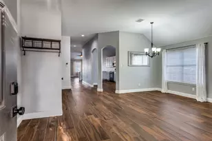 1104 Vista View Dr, Burleson, TX 76028 - Photo 2