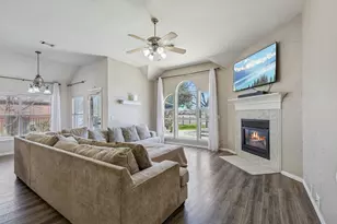 6713 Alderbrook Dr, Denton, TX 76210 - Photo 2