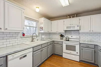 1945 Helen Lane, Lewisville, TX 75067 - Photo 14