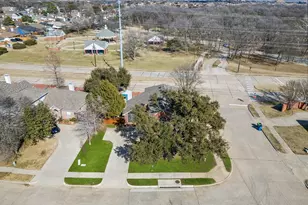 1945 Helen Ln, Lewisville, TX 75067 - Photo 30