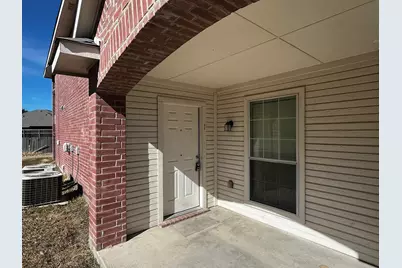 3005 Carlton Parkway #1, Waxahachie, TX 75165 - Photo 2