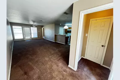 3005 Carlton Parkway #1, Waxahachie, TX 75165 - Photo 4