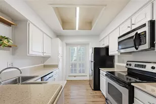 8600 Coppertowne Ln, Dallas, TX 75243 - Photo 2