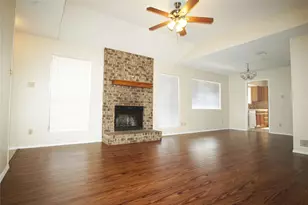 5718 Red Cactus Ct, Arlington, TX 76017 - Photo 2