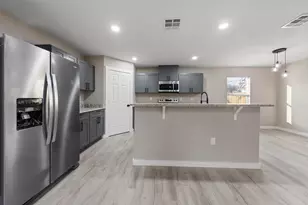 1905 Sanger Ave, Waco, TX 76707 - Photo 4