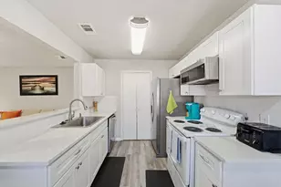 2306 Carol Good Ln, Carrollton, TX 75006 - Photo 6