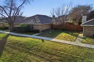 2306 Carol Good Ln, Carrollton, TX 75006 - Photo 8