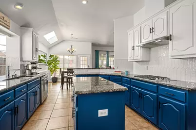 2631 Sicily Court, Grand Prairie, TX 75052 - Photo 8