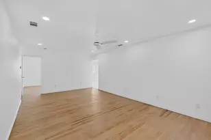 9526 Castlefield Dr, Dallas, TX 75227 - Photo 4