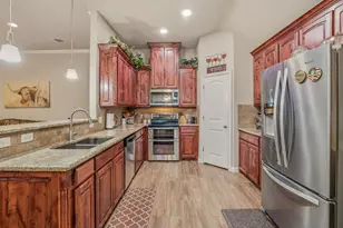 4412 Logan Cir, Granbury, TX 76049 - Photo 12