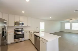 2737 Center Creek, Benbrook, TX 76108 - Photo 2