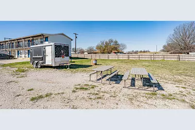 1157 W Bypass 287, Alvord, TX 76255 - Photo 38