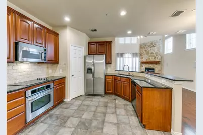 7124 Dry Creek Drive, Plano, TX 75025 - Photo 10