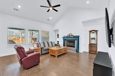 137 Gardenia Drive, Azle, TX 76020 - Photo 6