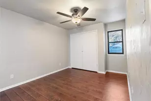 9611 Baseline Dr, Dallas, TX 75243 - Photo 16