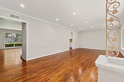 6440 Runnemede Drive, Dallas, TX 75214 - Photo 14