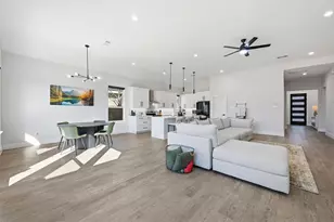 4033 Hammerly Dr, Dallas, TX 75212 - Photo 10